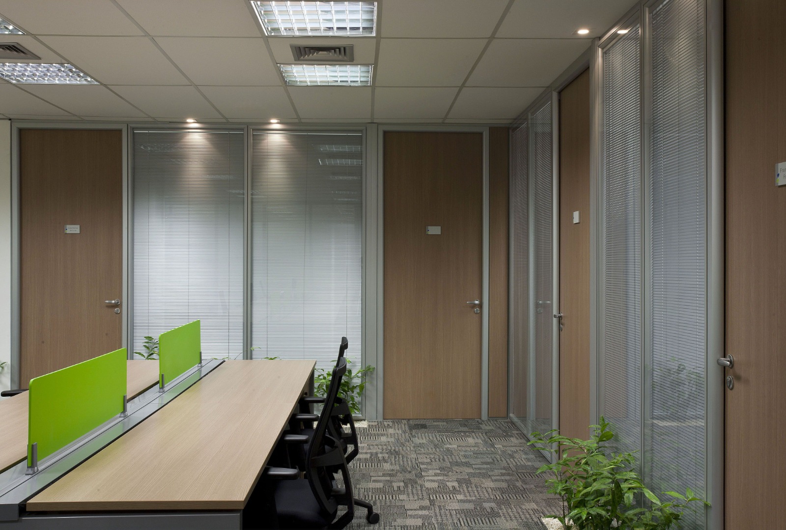 Mobiliário Corporativo BH, Divisórias Corporativas BH, Escritório Moderno BH, Design de Interiores Corporativo BH, Cadeiras Ergonômicas BH, Layout de Escritório BH, Mesa de Escritório BH, Divisória com Vidro BH, Divisória com Persiana BH, Divisória Acústica BH, Ambiente Corporativo Planejado BH, Estação de Trabalho BH, Mobiliário de Alto Padrão BH, Ambiente de Trabalho Produtivo BH, Cadeiras Giratórias BH, Divisórias Piso Teto BH, Sofisticação no Escritório BH, Tendências de Mobiliário BH, Consultoria em Mobiliário Corporativo BH, Ergonomia no Escritório BH, Mobiliário Executivo BH, Divisória Vidro Duplo BH, Espaço de Trabalho Eficiente BH, Divisórias com Design BH, Divisórias com Isolamento Acústico BH, Cabine Acustica BH, Interiores Coporativos, Interiores Corporativos BH, Interiores Corporativos MG,