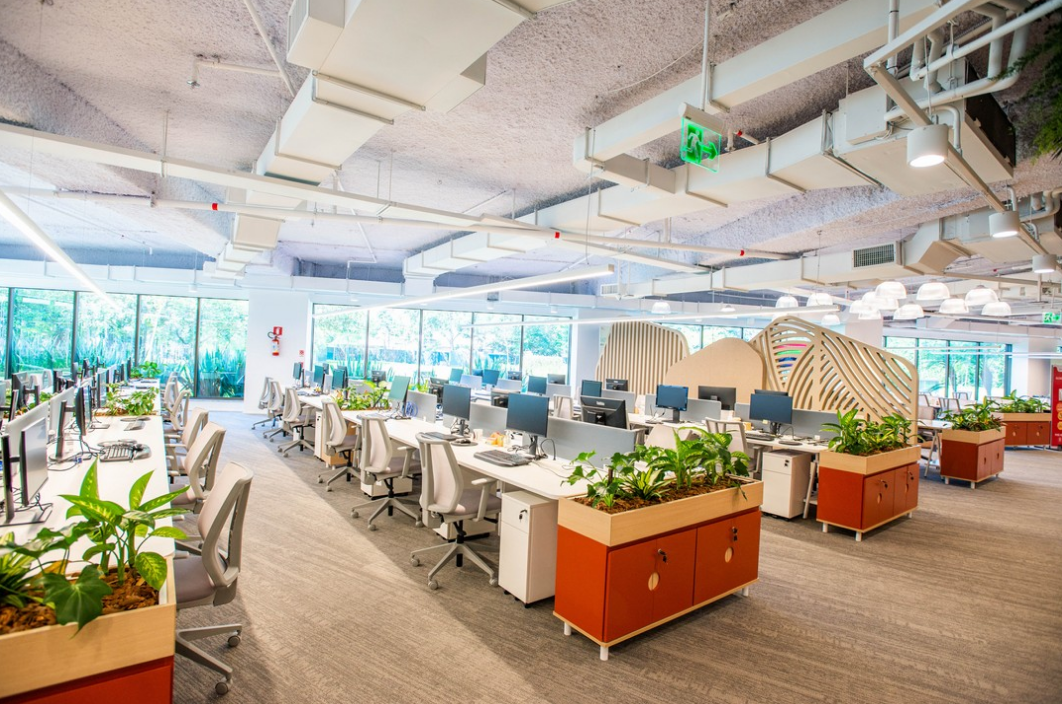 Ambiente Corporativo BH, Mobiliário Corporativo BH, Cadeiras Ergonômicas BH, Estação de Trabalho BH, Plataforma de Trabalho BH, Divisórias Corporativas BH, Divisória em Vidro BH, Divisória Acústica BH, Piso Elevado BH, Caixa de Tomada BH, Conectividade Corporativa BH, Escritório Funcional BH, Layout Corporativo BH, Escritório Ergonômico BH, Mobiliário de Alto Padrão BH, Mesa Corporativa BH, Cadeira Giratória BH, Projeto de Escritório BH, Saúde Ocupacional BH, Ergonomia no Trabalho BH,