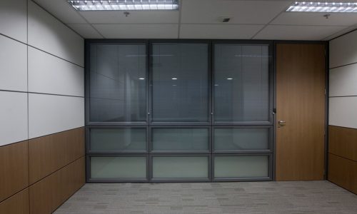 Divisória Piso Teto BH, Divisória Corporativa BH, Divisória em Vidro BH, Divisória de Madeira BH, Divisória para Escritório BH, Mobiliário Corporativo BH, Cadeiras Ergonômicas BH, Estações de Trabalho BH, Mesas de Escritório BH, Sofás Modulares BH, Piso Elevado BH, Caixa de Tomada BH, Montagem de Escritório BH, Remanejamento de Layout BH, Design de Escritório BH, Ergonomia Corporativa BH, Interiores Corporativos, Etherne Divisórias, Divisória Alto Padrão, Ambiente Moderno, Luxo Corporativo, Sofisticação de ambientes,