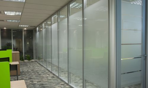 Divisória Corporativa BH, Divisória de Alto Padrão BH, Divisória com Vidro BH, Divisória com Persiana Embutida BH, Divisória com Estrutura de Alumínio BH, Divisória Piso-Teto BH, Divisória com Lã de Rocha BH, Mobiliário Corporativo BH, Layout Corporativo BH, Divisória para Escritório BH, Design Corporativo BH, Divisórias Especiais BH, Projeto Corporativo BH, Instalação de Divisórias BH, Divisórias Acústicas BH, Ambiente Corporativo BH, Espaço de Trabalho BH, Arquitetura Corporativa BH, Reconfiguração de Layout BH, Atendimento Corporativo BH, Interiores Corporativos BH, Interiores Corporativos MG, Interiores Corporativos,