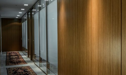 divisórias corporativas de alto padrão, divisórias de vidro duplo, divisórias acústicas para escritório, divisórias com persiana embutida, design corporativo, isolamento acústico em salas, divisórias personalizadas para empresas, divisórias para sala de reunião, soluções de layout corporativo, divisórias elegantes para ambientes empresariais, divisórias para ambientes sofisticados, divisórias planejadas, divisórias de alto desempenho estético e funcional,