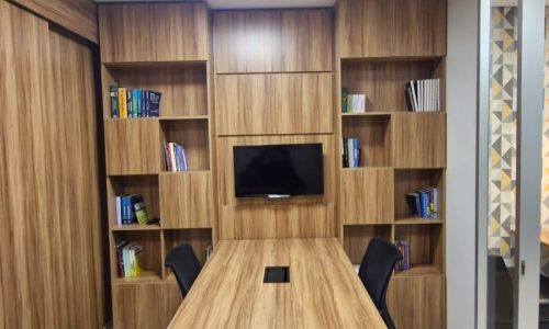 mobiliário corporativo personalizado, design de interiores corporativo, identidade da marca no escritório, mobiliário corporativo de alto padrão, ambiente de trabalho imponente, ergonomia no trabalho, marca empregadora, employer branding, neuroarquitetura, escritório corporativo personalizado, divisórias corporativas sob medida, mobiliário ergonômico, performance dos colaboradores, paisagismo corporativo, biofilia no escritório, arquitetura corporativa, atendimento especializado, design de interiores corporativo, Interiores Soluções Corporativas, Interiores Corporativos, assistência técnica piso elevado, montagem e desmontagem corporativa, Interiores Corporativos BH, WHEL piso elevado, SPERONE caixas de tomadas, mobiliário corporativo, divisórias corporativas, cadeiras ergonômicas, arquitetura corporativa, design de interiores corporativo, escritório moderno, ergonomia corporativa, ambiente de trabalho, soluções corporativas, Interiores Corporativos BH, móveis para escritório, divisórias de vidro, piso elevado, NR-17, neuroarquitetura, design biofílico 2026, mobiliário corporativo, móveis corporativos sofisticados, design de interiores corporativo, divisórias corporativas, cadeiras ergonômicas corporativas, mobiliário de escritório de alto padrão, arquitetura corporativa, ambiente de trabalho corporativo, móveis para escritório B2B, design corporativo, ergonomia corporativa, soluções corporativas, mobiliário sofisticado, móveis executivos, divisórias em vidro corporativas, cabine acústica, piso elevado corporativo, readequação de ambientes corporativos, mobiliário corporativo personalizado, Interiores Corporativos, design de interiores corporativo, arquitetura corporativa, mobiliário corporativo, readequação de ambientes corporativos, divisória de vidro para sala de reunião, cabine acústica, divisória de vidro e MDF, mobiliário corporativo, soluções acústicas corporativas, Interiores Soluções Corporativas, infraestrutura de escritório, remanejamento de ambientes corporativos, mobiliário corporativo Belo Horizonte, mobiliário corporativo Juiz de Fora, mobiliário corporativo Divinópolis, mobiliário corporativo Contagem, mobiliário corporativo Betim, mobiliário corporativo Governador Valadares, mobiliário corporativo Pouso Alegre, mobiliário corporativo Varginha, mobiliário corporativo Pará de Minas, mobiliário corporativo Sete Lagoas, mobiliário corporativo Lagoa Santa, mobiliário corporativo Nova Lima, mobiliário corporativo Ouro Branco, mobiliário corporativo Brumadinho, Interiores Soluções Corporativas, Interiores Corporativos, Interiores Corporativos BH, Interiores Corporativos MG, Divisória Corporativa Divinópolis, Divisória Corporativa Varginha, Divisória Corporativa Uberlândia, Divisória Corporativa Itaúna, Divisória Corporativa Oliveira, Divisória Corporativa Formiga, Divisória Corporativa Manhuaçu, Divisória Corporativa Uberaba, Divisória Corporativa Contagem, Divisória Corporativa Nova Lima, Divisória Corporativa Betim, Divisória Corporativa Montes Claros, Divisória Corporativa Claudio, Divisória Corporativa Sete Lagoas, Divisória Corporativa Araxa, Divisória Corporativa Governador Valadares, Divisória Corporativa Pouso Alegre, Divisória Corporativa Juiz de Fora, Cadeira giratória Ergonômica Corporativa Divinópolis, Cadeira giratória Ergonômica Corporativa Varginha, Cadeira giratória Ergonômica Corporativa Uberlândia, Cadeira giratória Ergonômica Corporativa Itaúna, Cadeira giratória Ergonômica Corporativa Oliveira, Cadeira giratória Ergonômica Corporativa Formiga, Cadeira giratória Ergonômica Corporativa Manhuaçu, Cadeira giratória Ergonômica Corporativa Uberaba, Cadeira giratória Ergonômica Corporativa Contagem, Cadeira giratória Ergonômica Corporativa Nova Lima, Cadeira giratória Ergonômica Corporativa Betim, Cadeira giratória Ergonômica Corporativa Montes Claros, Cadeira giratória Ergonômica Corporativa Claudio, Cadeira giratória Ergonômica Corporativa Sete Lagoas, Cadeira giratória Ergonômica Corporativa Araxa, Cadeira giratória Ergonômica Corporativa Governador Valadares, Cadeira giratória Ergonômica Corporativa Pouso Alegre, Cadeira giratória Ergonômica Corporativa Juiz de Fora,